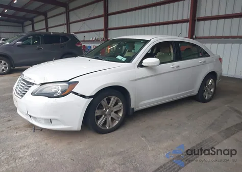 2013 Chrysler 200 Touring из США, поврежденный, VIN 1C3CCBBB0DN580135